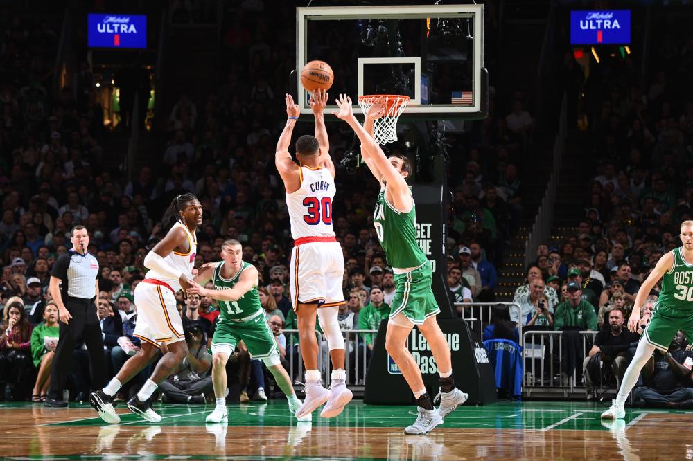 比赛中却出 比赛中却出