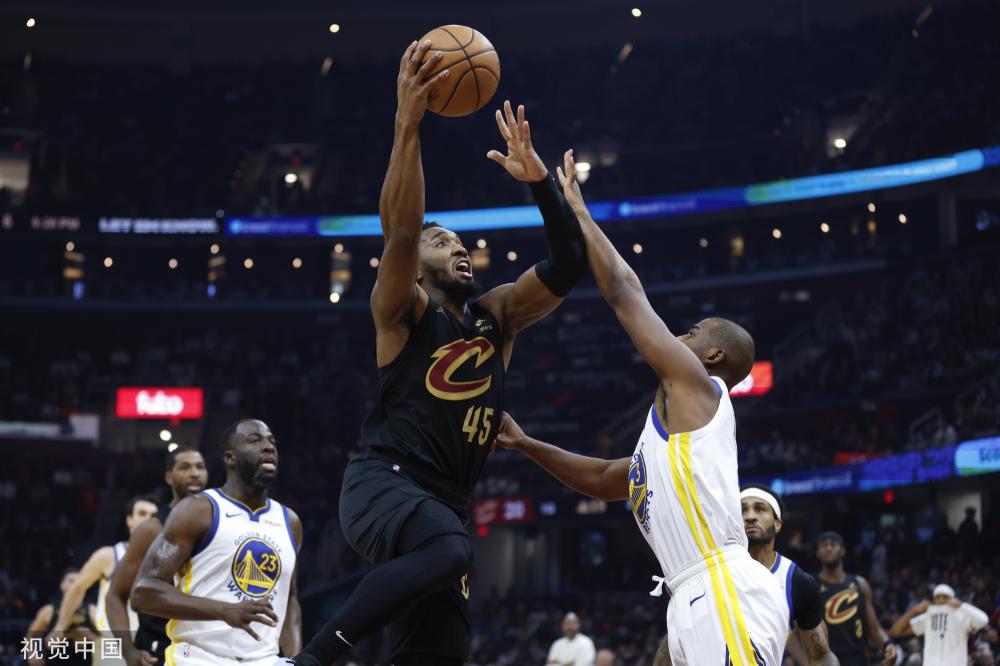 他们的中场 他们的中场